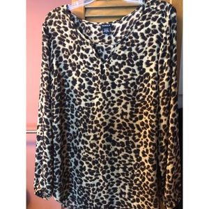 Torrid leopard print size 1 top